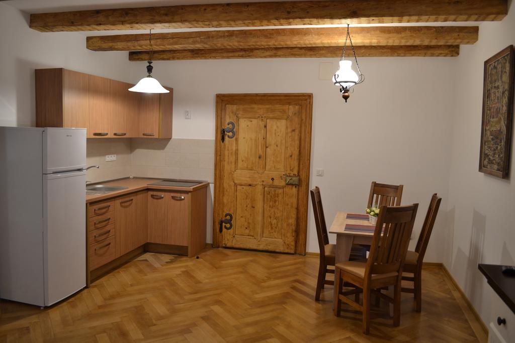 מלון בראשוב Casa Fanarilor מראה חיצוני תמונה