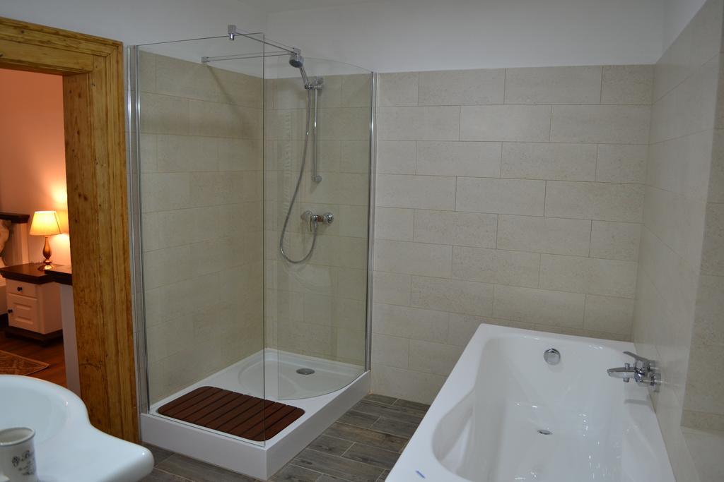 מלון בראשוב Casa Fanarilor מראה חיצוני תמונה