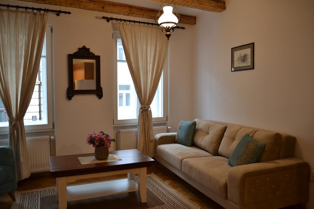 מלון בראשוב Casa Fanarilor מראה חיצוני תמונה